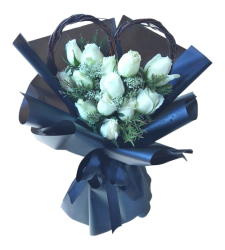 send 12 pcs. white color roses in bouquet to davao